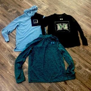 Under Armour boys tops size medium/large
